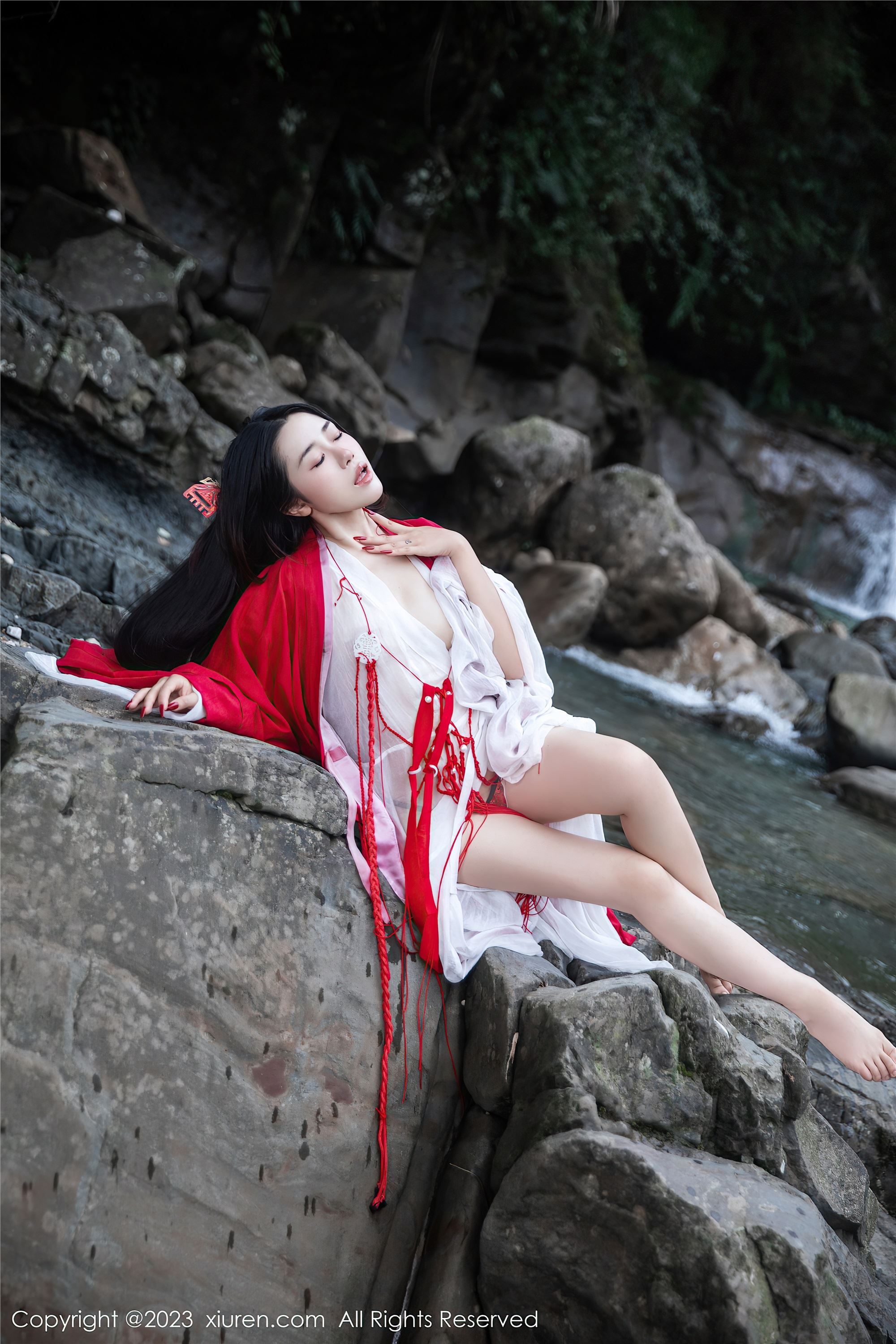 Xiuren秀人网 2023.08.28 NO.7295 严利娅Yuliya